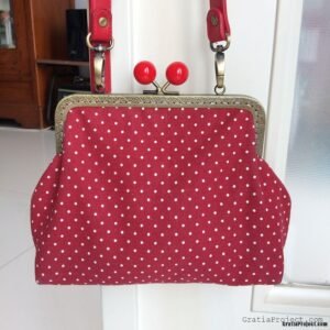 vintage red polkadot frame bag sewing project