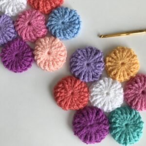 crochet-pattern-yo-yo-puff-macaroon