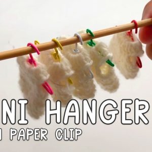 Tutorial Mini Hanger From Paper Clip.